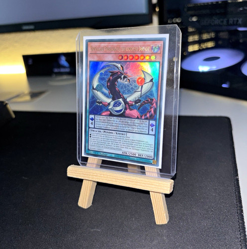 Buntäugiger - yu-gi-oh!,